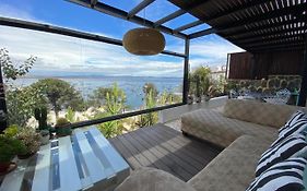 Preciosa casa frente al mar